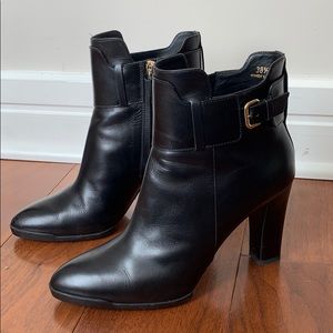 Tod's Women's Black Leather Ankle Buckle Boots
